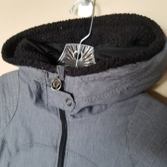 Lululemon  Apres Run Anorak Jacket Rare 6 - Picture 7 of 16